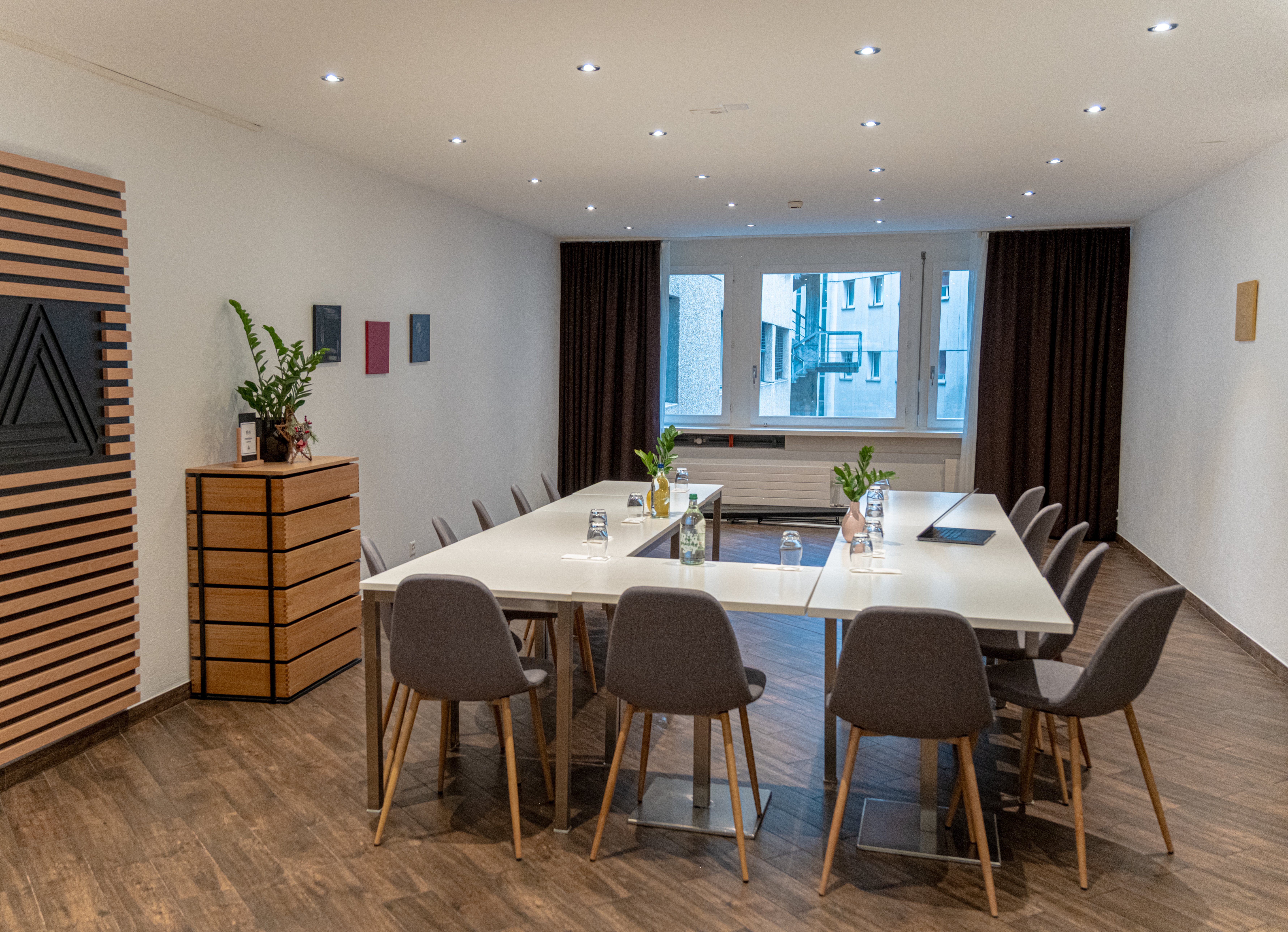 Salle en disposition U